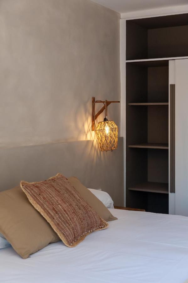 Hostal Es Niu De Тамариу Экстерьер фото