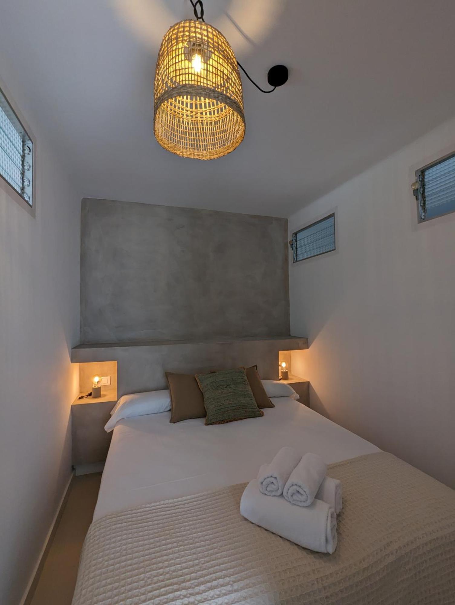 Hostal Es Niu De Тамариу Экстерьер фото