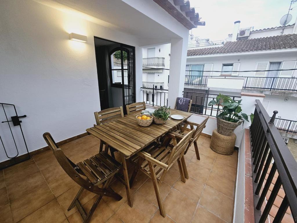 Hostal Es Niu De Тамариу Номер фото